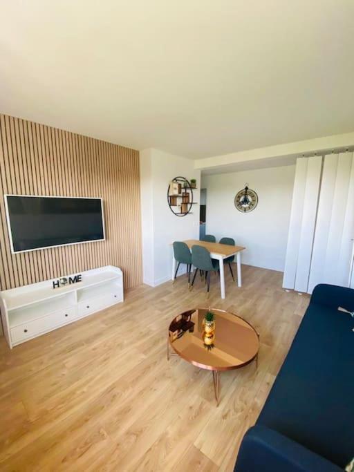 Magnifique Appartement De 4 Chambres 8 Personnes Max A 20 Minutes De Paris Antony Exterior foto
